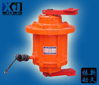 立式振動(dòng)電機(jī)