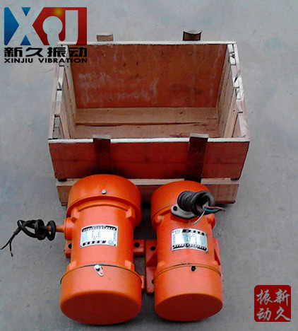 振動(dòng)電機(jī) 振動(dòng)電機(jī)