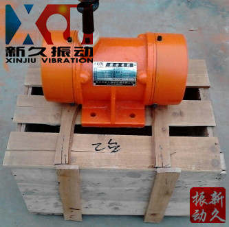 振動(dòng)電機(jī) 振動(dòng)電機(jī)